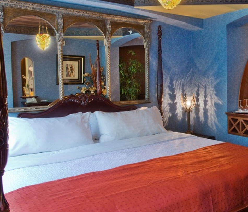 Arabian themed room at the Holiday Inn North Vancouver